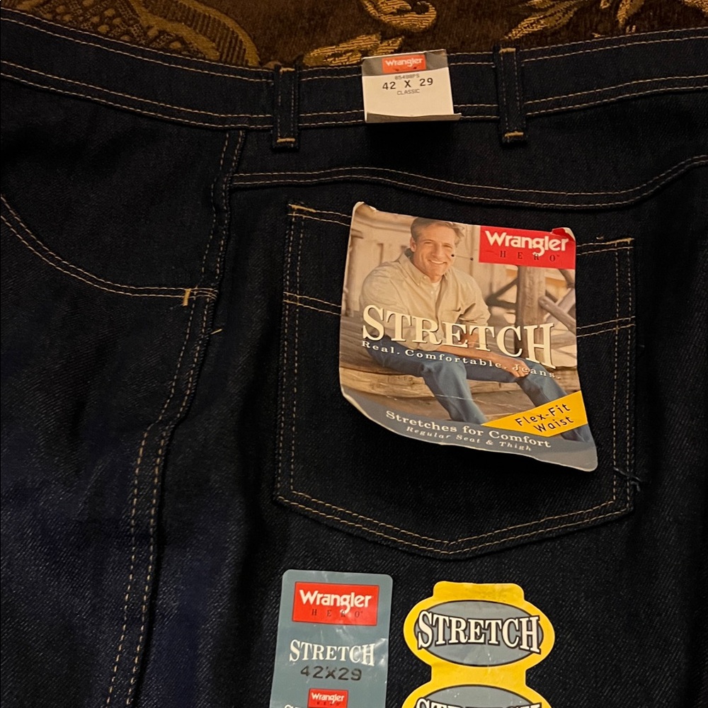 Wrangler Men's Relaxed Fit Stretch Jeans - Deep Blue